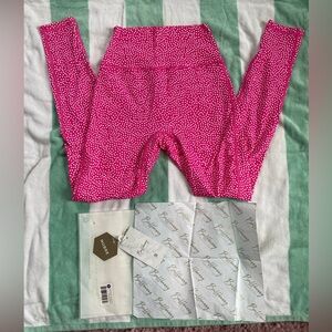 NWT SZ S MIAMI VICE BOSSY PRINT LEGGINGS